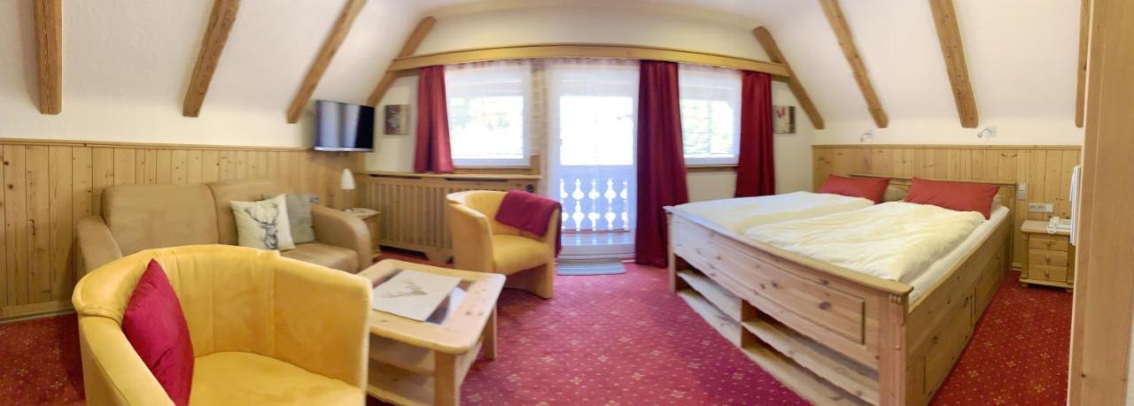 Landhotel Untere Kapfenhardter Muehle Unterreichenbach Buitenkant foto